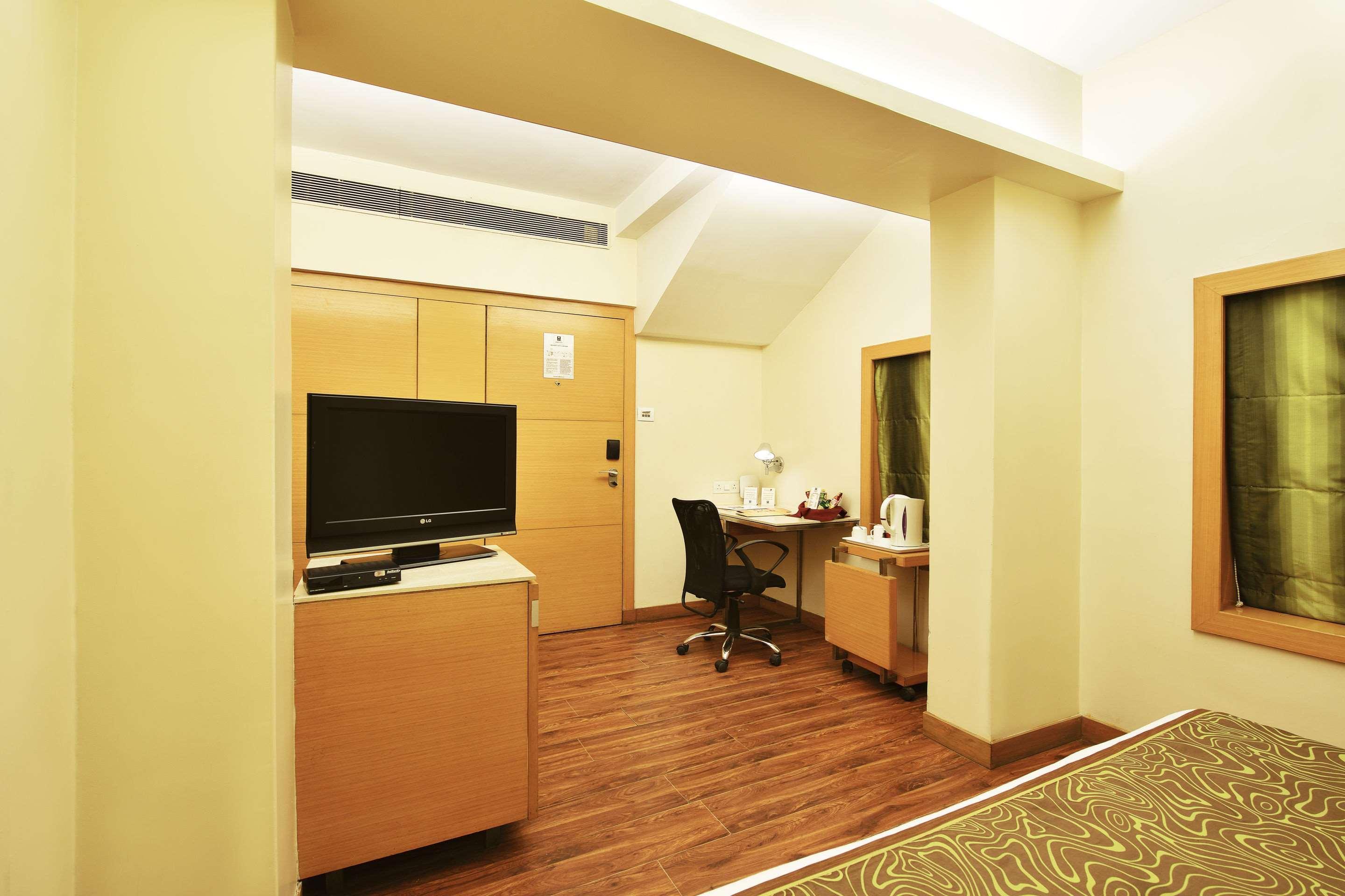 Hotel Heritage Formerly Known As Comfort Inn Heritage Mumbai Exteriör bild
