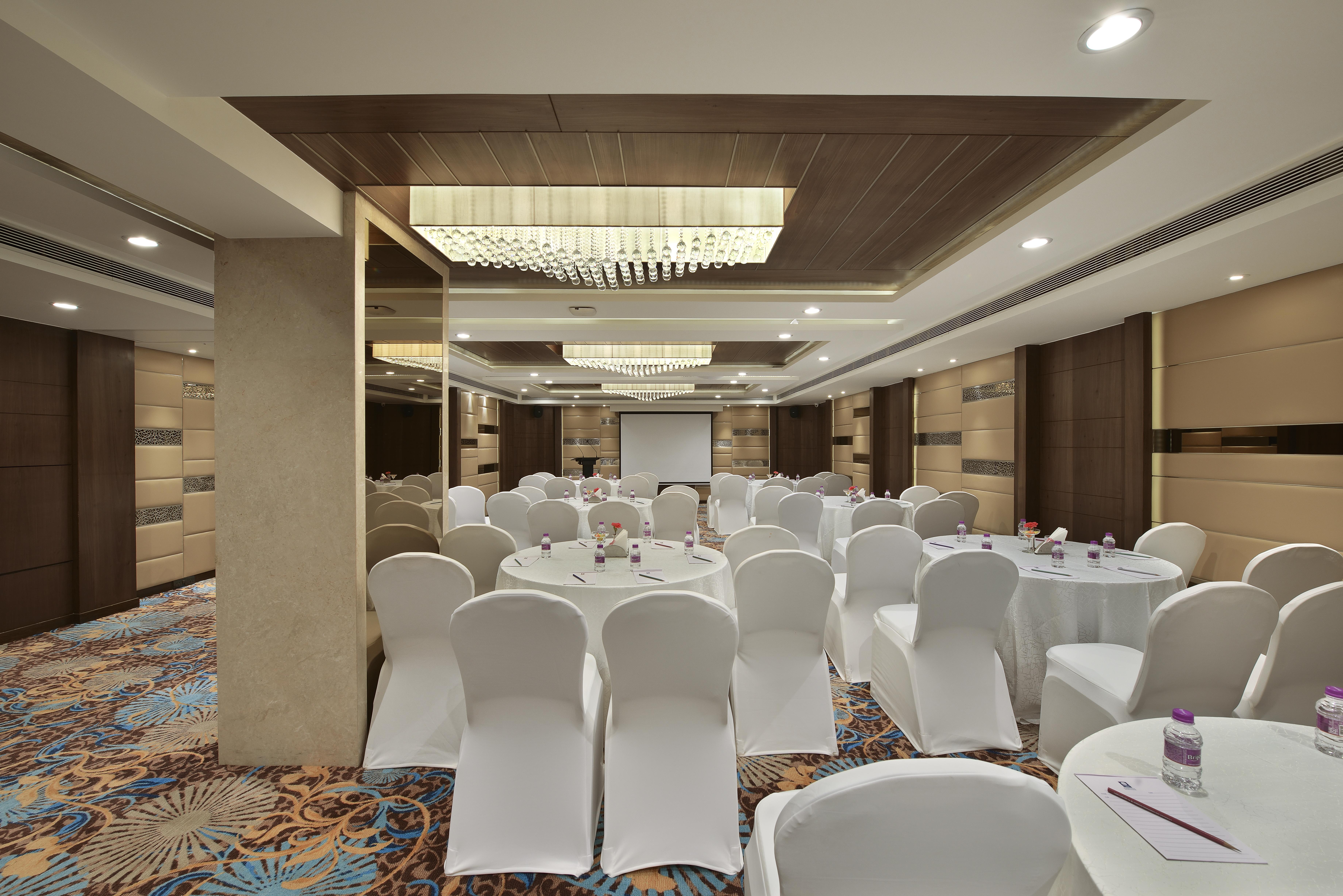 Hotel Heritage Formerly Known As Comfort Inn Heritage Mumbai Exteriör bild