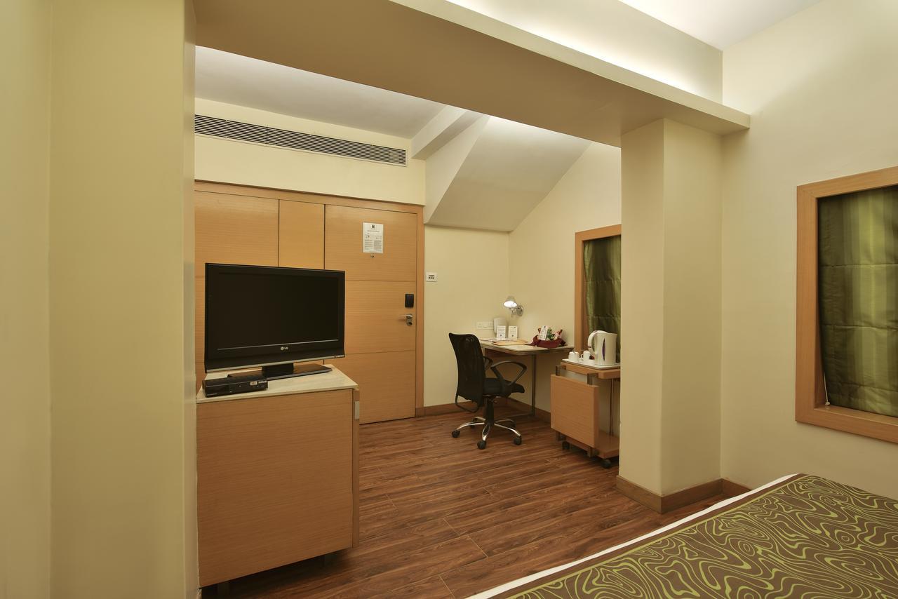 Hotel Heritage Formerly Known As Comfort Inn Heritage Mumbai Exteriör bild