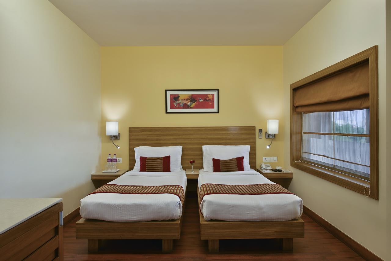 Hotel Heritage Formerly Known As Comfort Inn Heritage Mumbai Exteriör bild