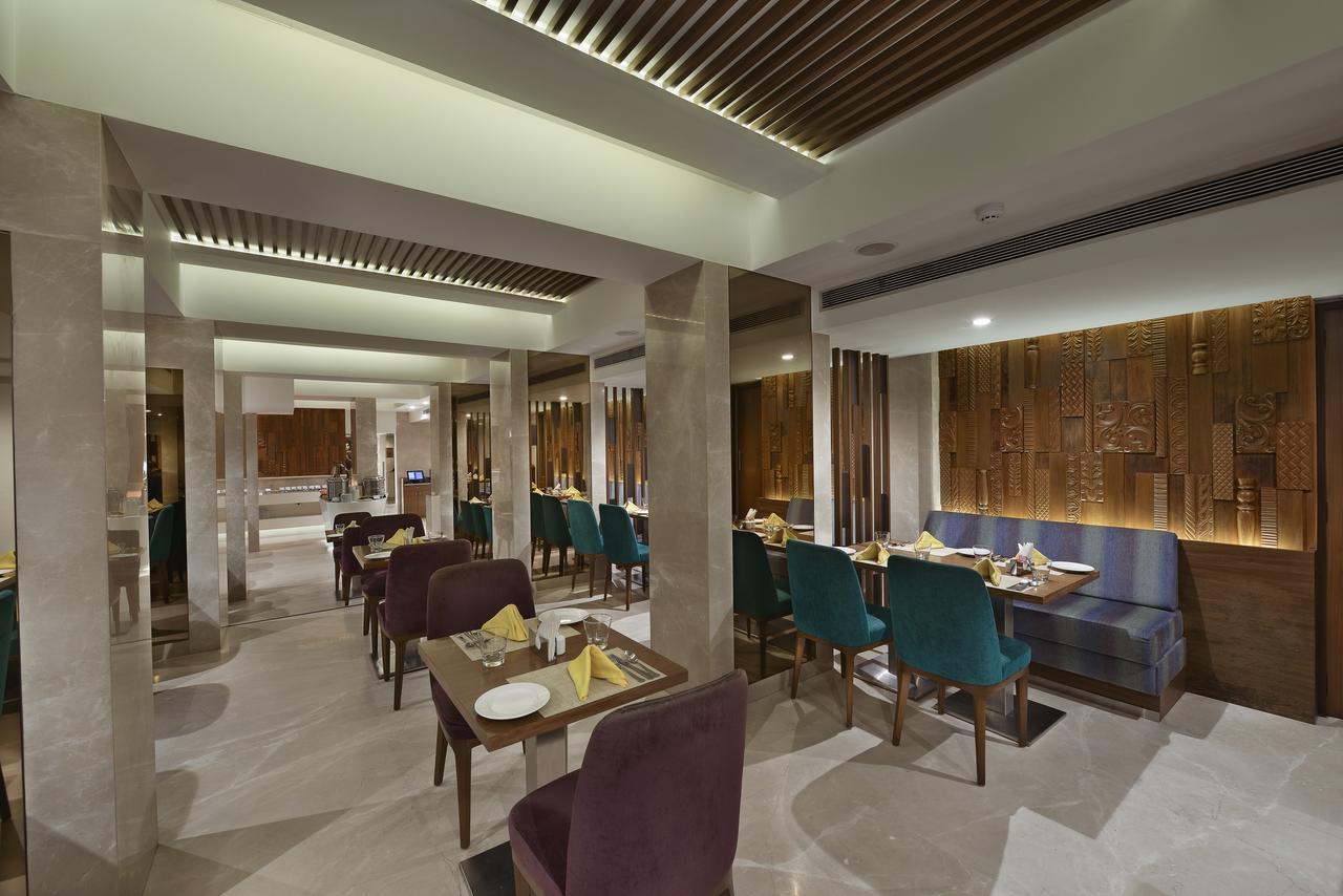 Hotel Heritage Formerly Known As Comfort Inn Heritage Mumbai Exteriör bild