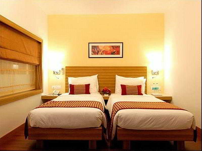 Hotel Heritage Formerly Known As Comfort Inn Heritage Mumbai Exteriör bild