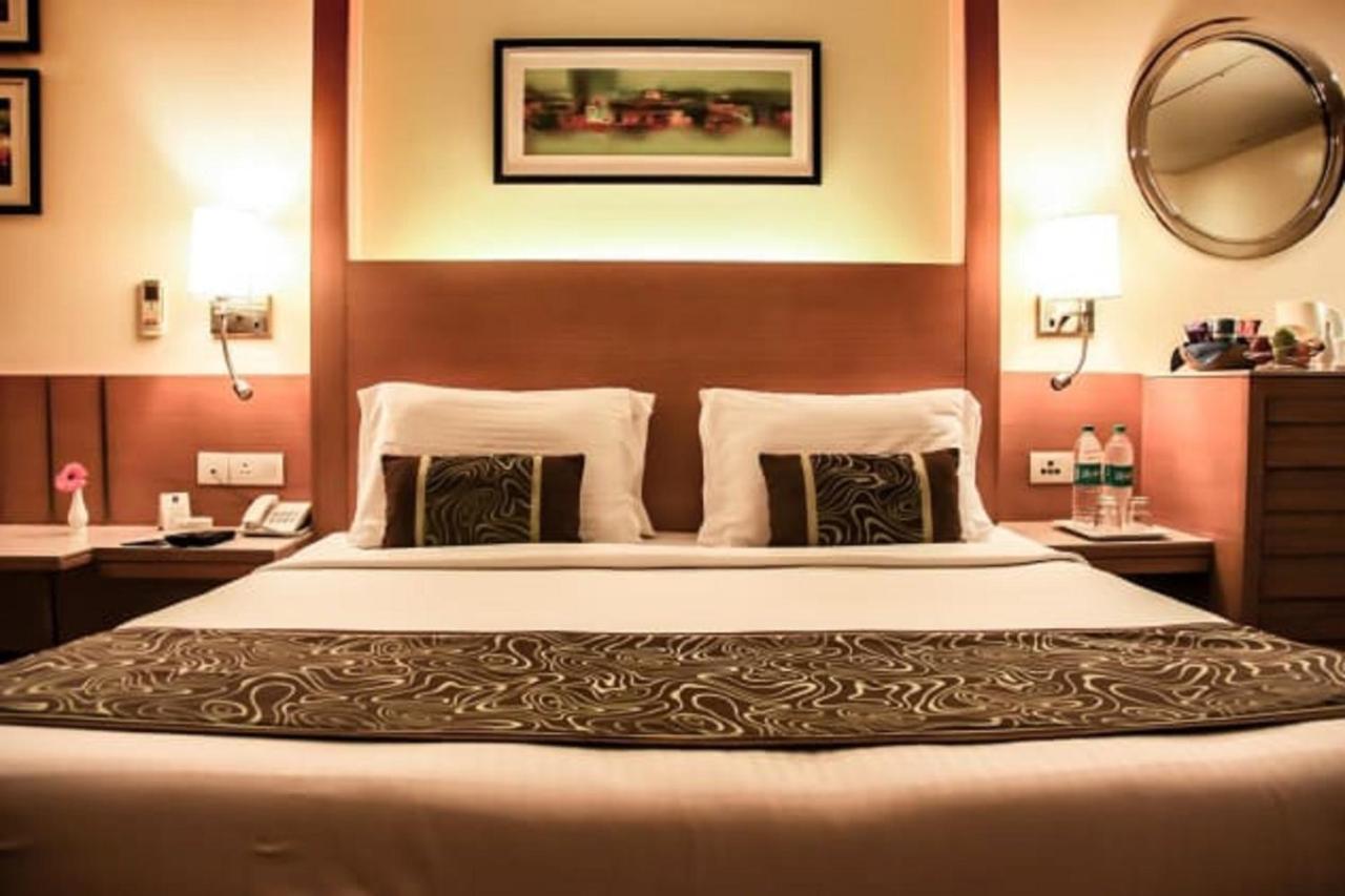 Hotel Heritage Formerly Known As Comfort Inn Heritage Mumbai Exteriör bild